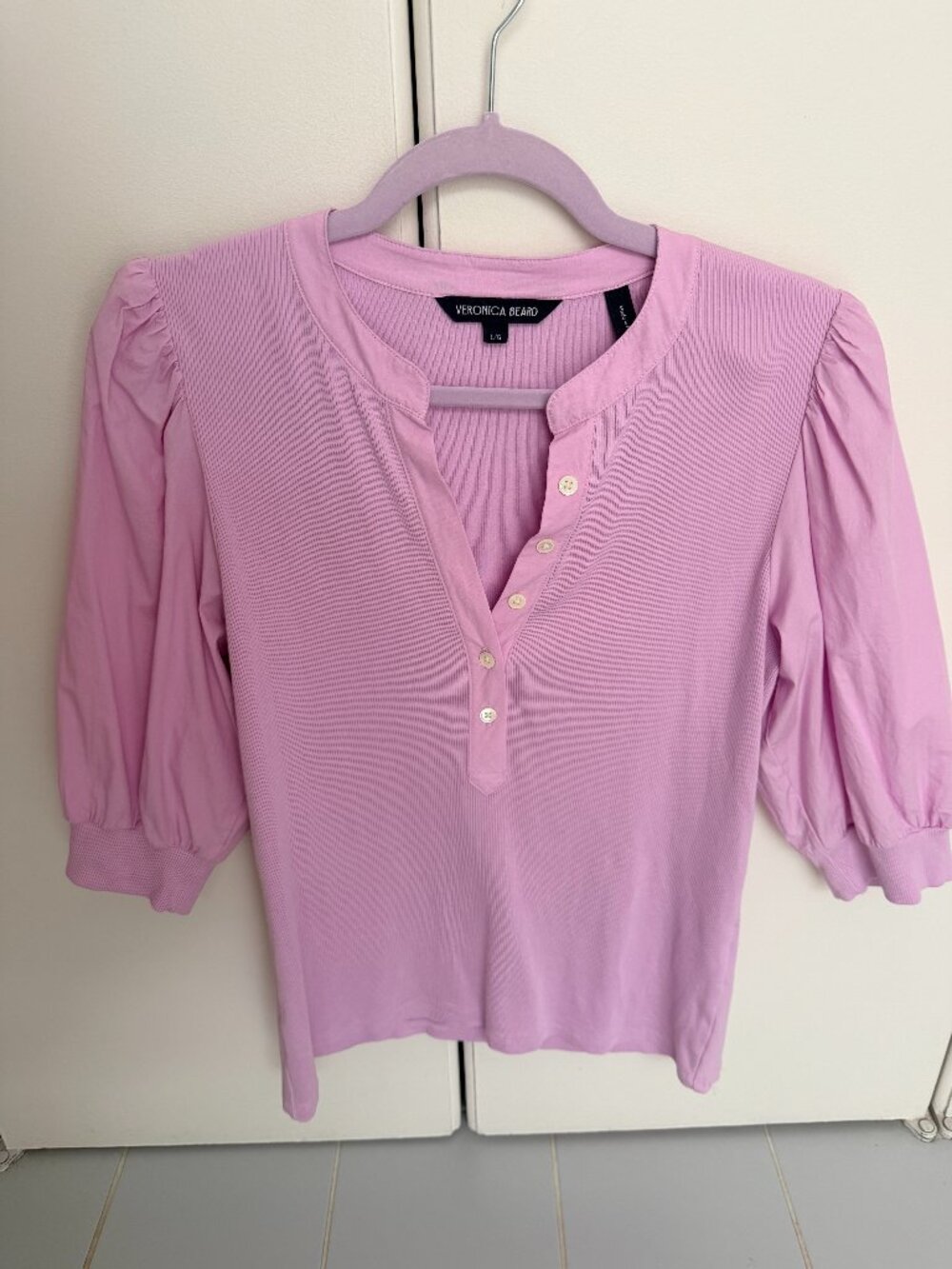 Veronica Beard Rib shirt with puff sleeves size large